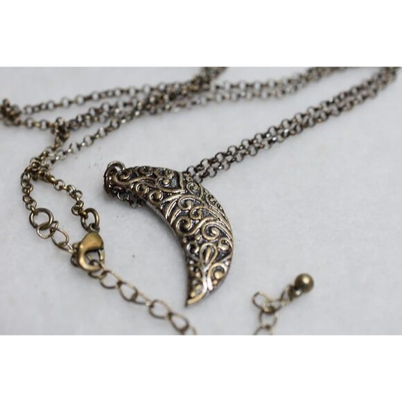 Conteporary Brass Engraved Half Moon Link Chain Charming Relaxed Necklace - Picture 3 of 3